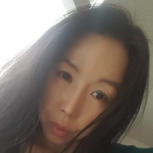 Meet your Posher, Roxanne